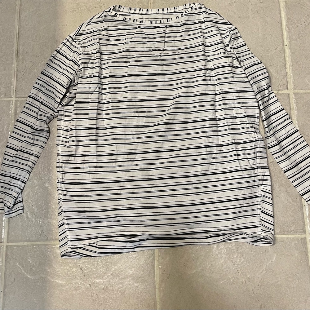Lululemon Back in Action Long Sleeve Black and White Stripe